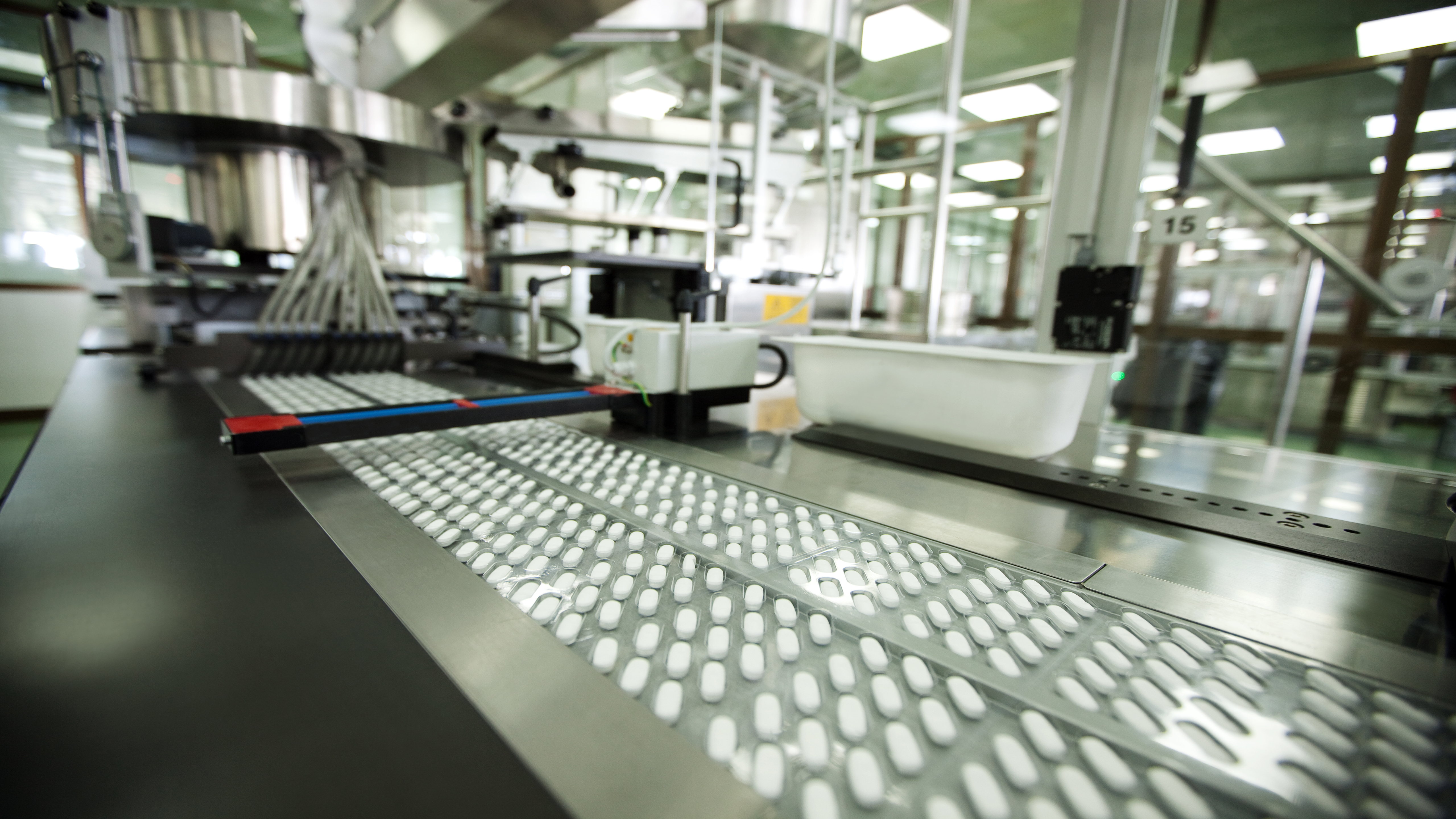 pharmaceuticals industry equipment supplying